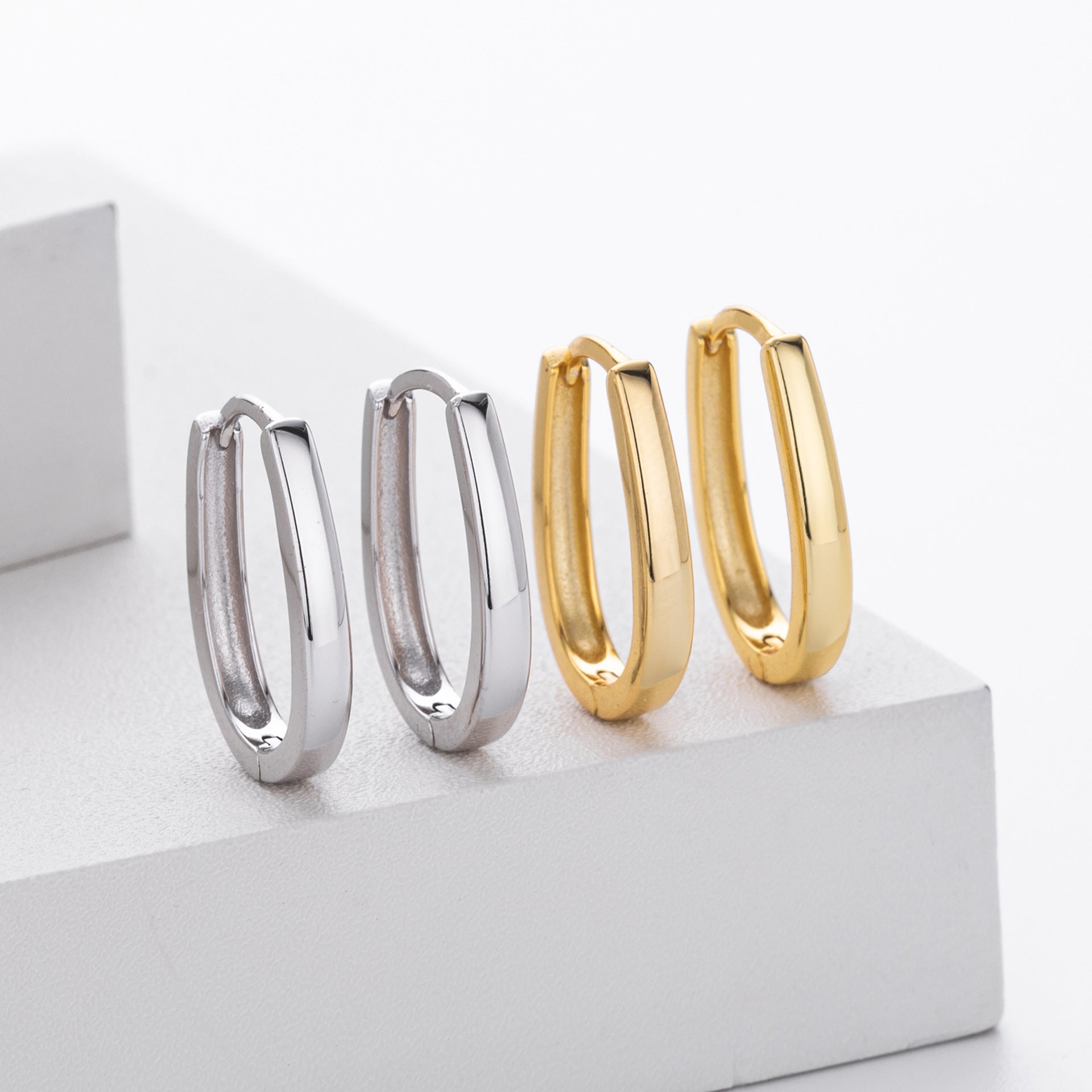 Damen Creolen im eleganten, klassischen Design aus hochwertigem 925 Sterling Silber Shop Nory
