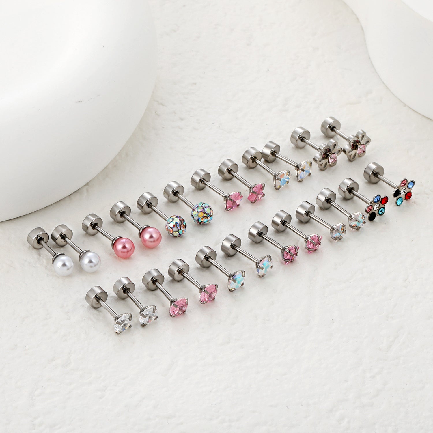Damen Ohrstecker mit bunten Kristall-Designs und funkelnden Akzenten Shop Nory