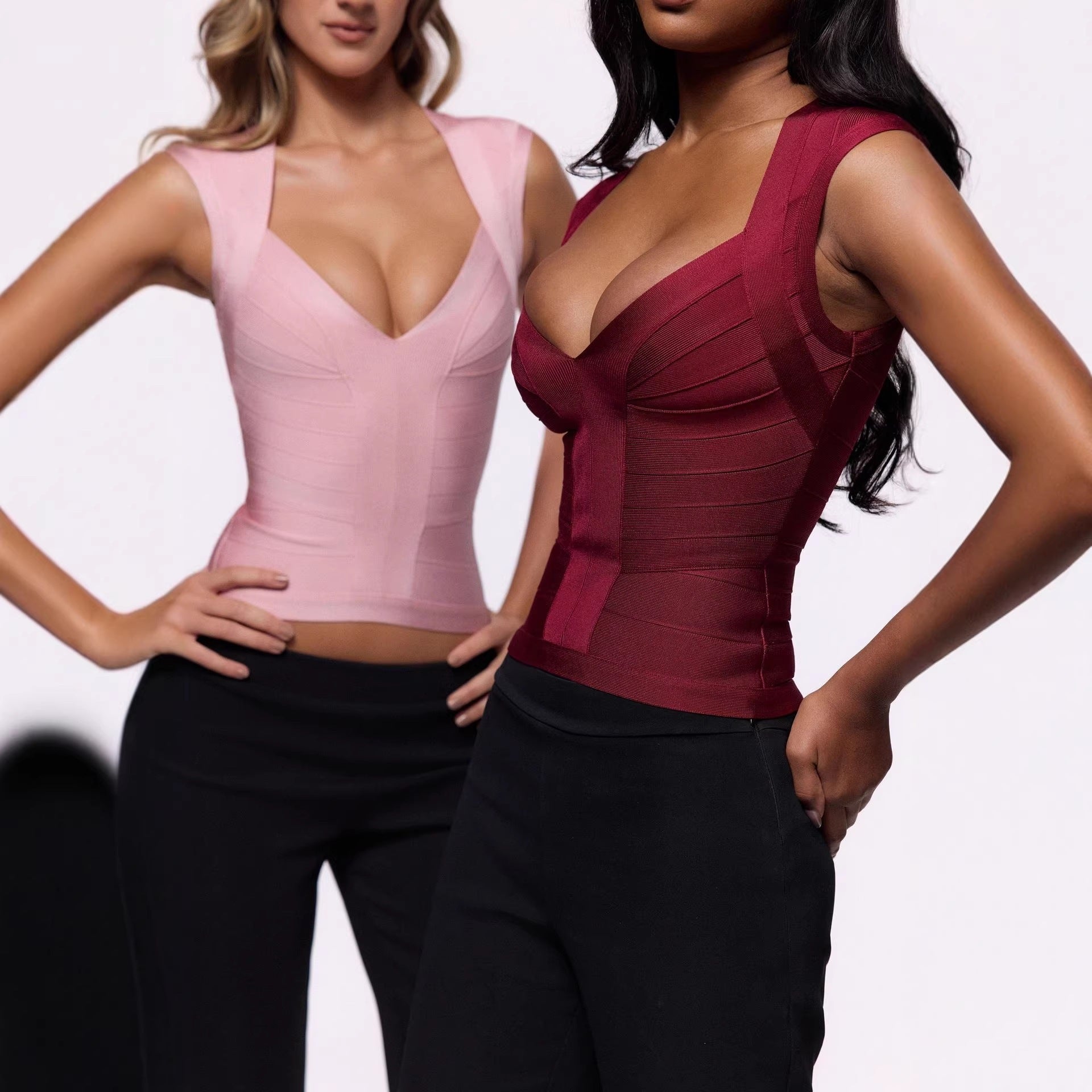 Damen figurformendes Top mit modernem V-Ausschnitt und hochwertigem Material