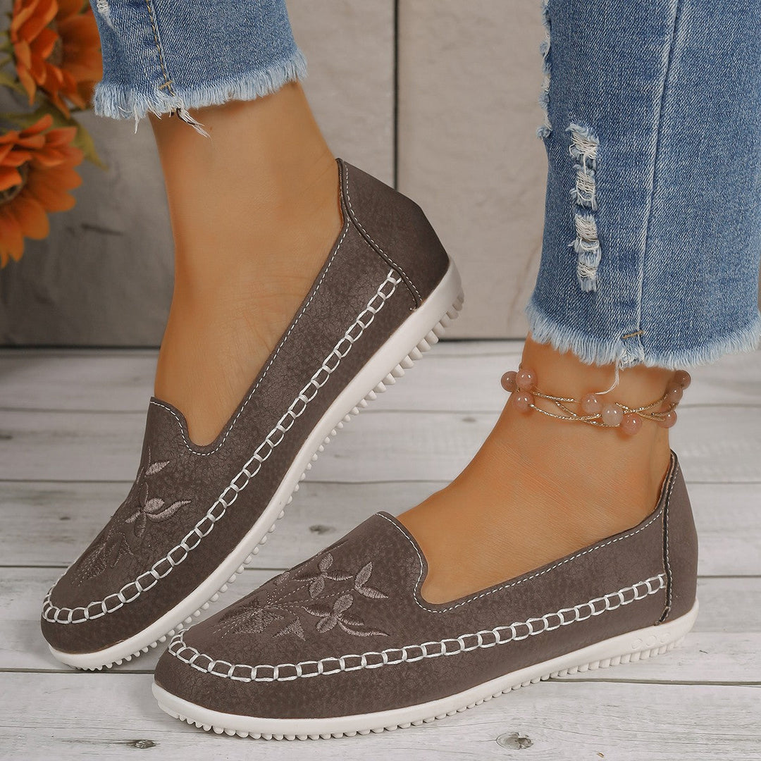 Damen Mokassins mit floralem Stickdesign und rutschfester Sohle Shopnory