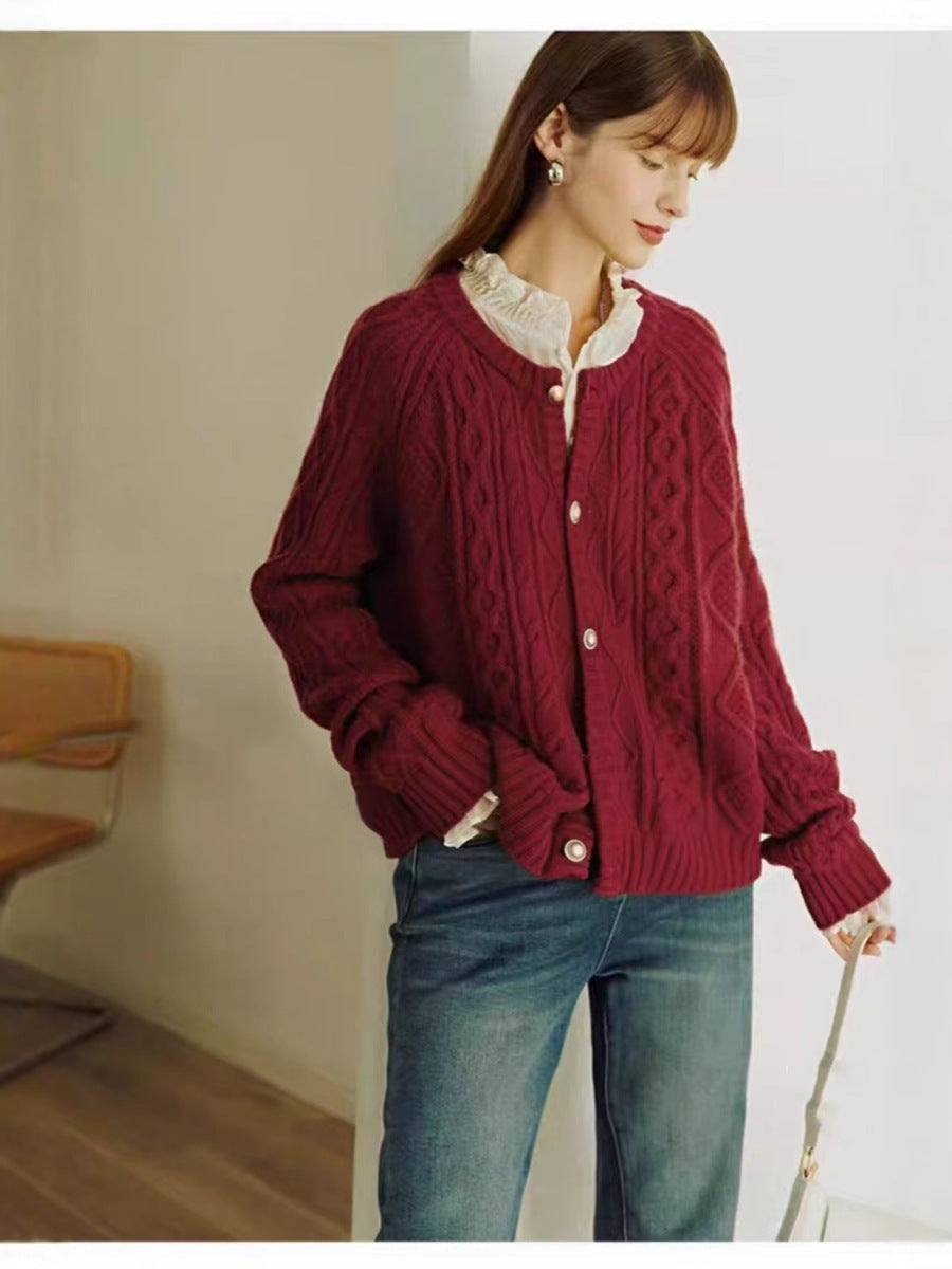 Damen Kuscheliger Zopf- und Rautenstrick-Cardigan mit Perlmuttknopfblende Shop Nory