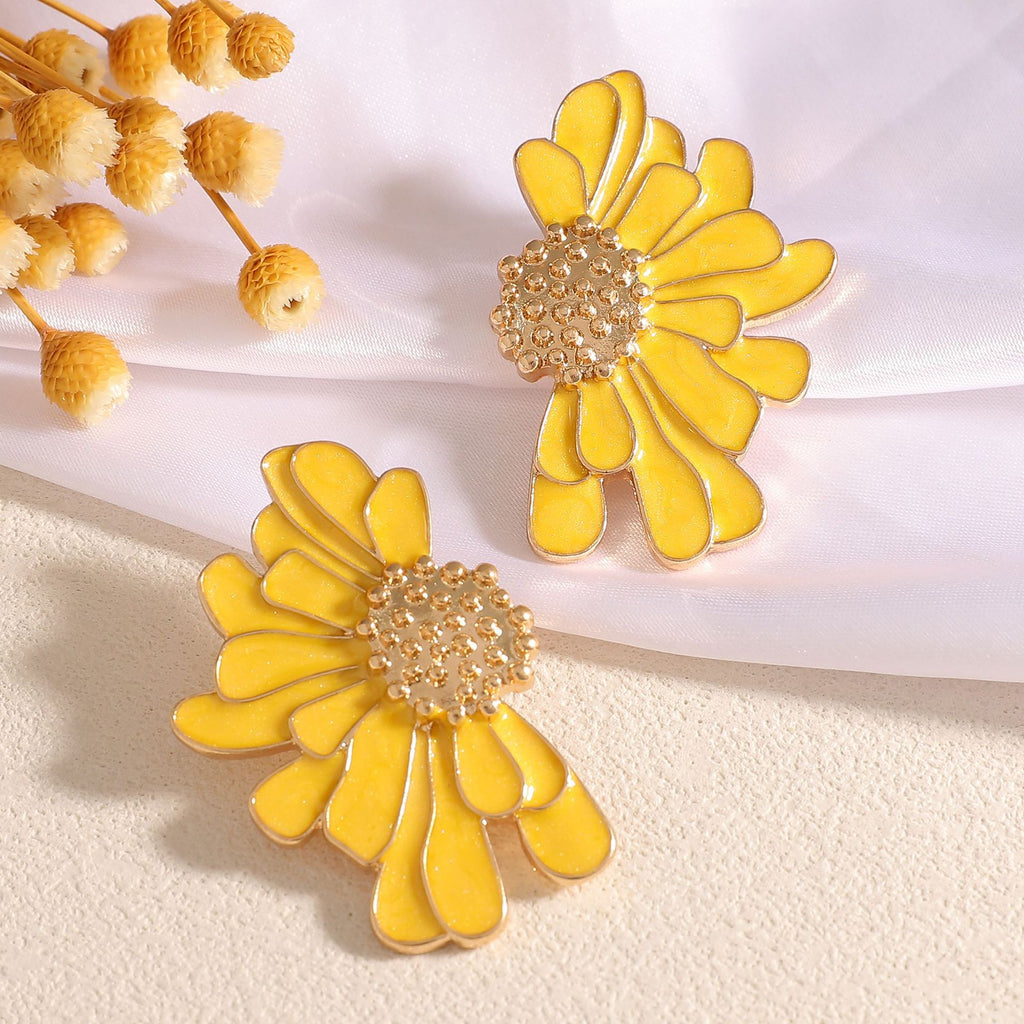 Damen Ohrstecker im floralen, kunstvollen Design Shop Nory