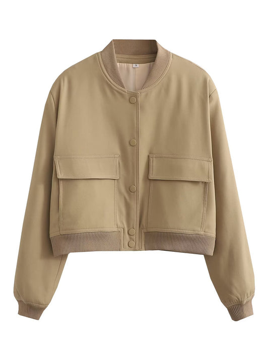 Damen Kurz geschnittene Utility‑Bomberjacke mit großen Klappentaschen und Rippbündchen Shop Nory