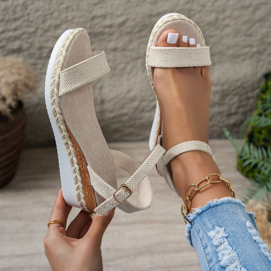 Damen Wedge-Sandalen mit raffiniertem Riemendesign und hochwertiger Bast-Details