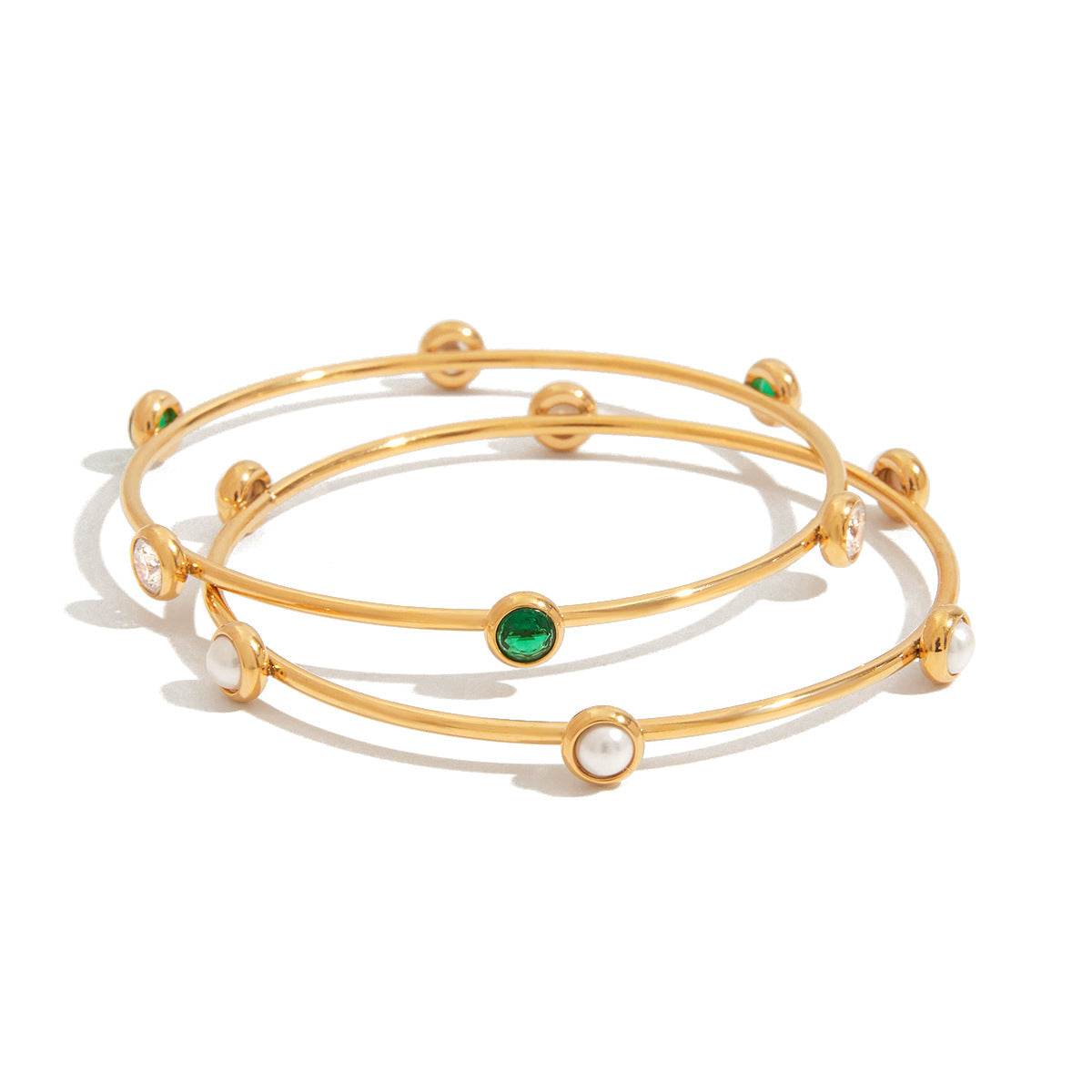 Damen Armreif mit funkelnden Kristallakzenten aus hypoallergenem Edelstahl Shop Nory