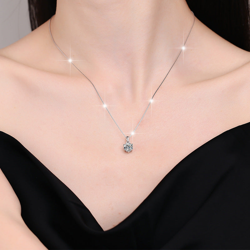 Damen Halskette mit funkelndem Kristall-Anhänger und zartem Design Shop Nory