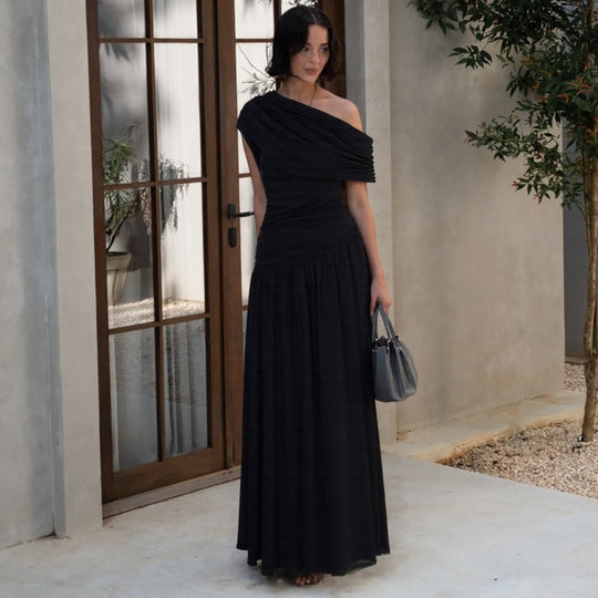 Damen Elegantes asymmetrisches Maxikleid mit Raffungen