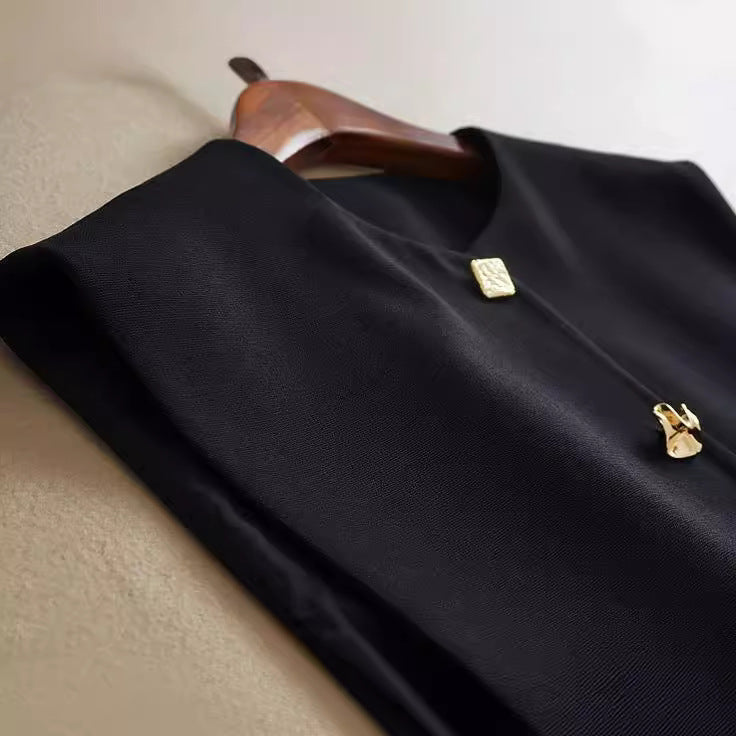 Damen Modische ärmellose Weste mit Knopfdetails Shop Nory