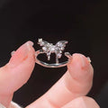 Damenring mit kunstvollem Schmetterlingsdesign und funkelnden Zirkonia Shop Nory