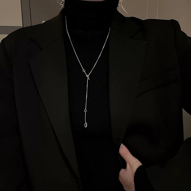 Damen filigrane Kette mit einzigartigem Knoten-Design Shop Nory