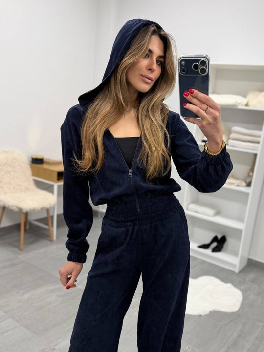 Damen weiches Cordvelours-Zweiteiler mit kurzer Kapuzenzipjacke und weiter Komforthose Shop Nory