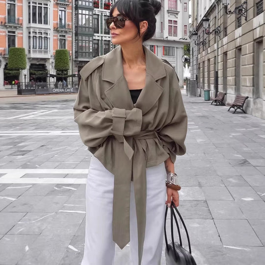 Damen nan gewickelte Cropped-Jacke mit oversized Raglanärmeln und breitem Bindegürtel Shop Nory
