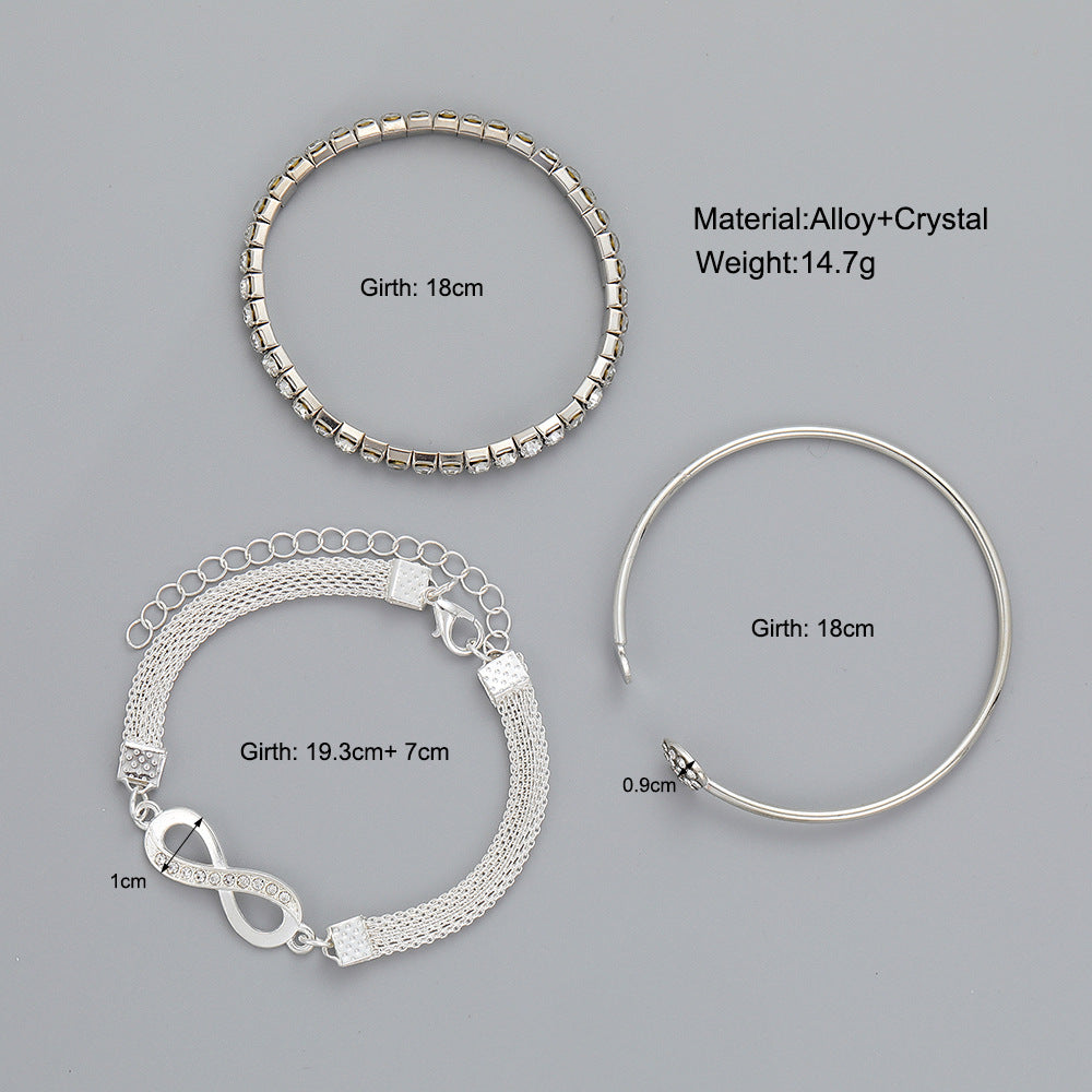 Damen Armband-Set mit funkelndem Herz-, Unendlichkeit- und Kristall-Design Shop Nory