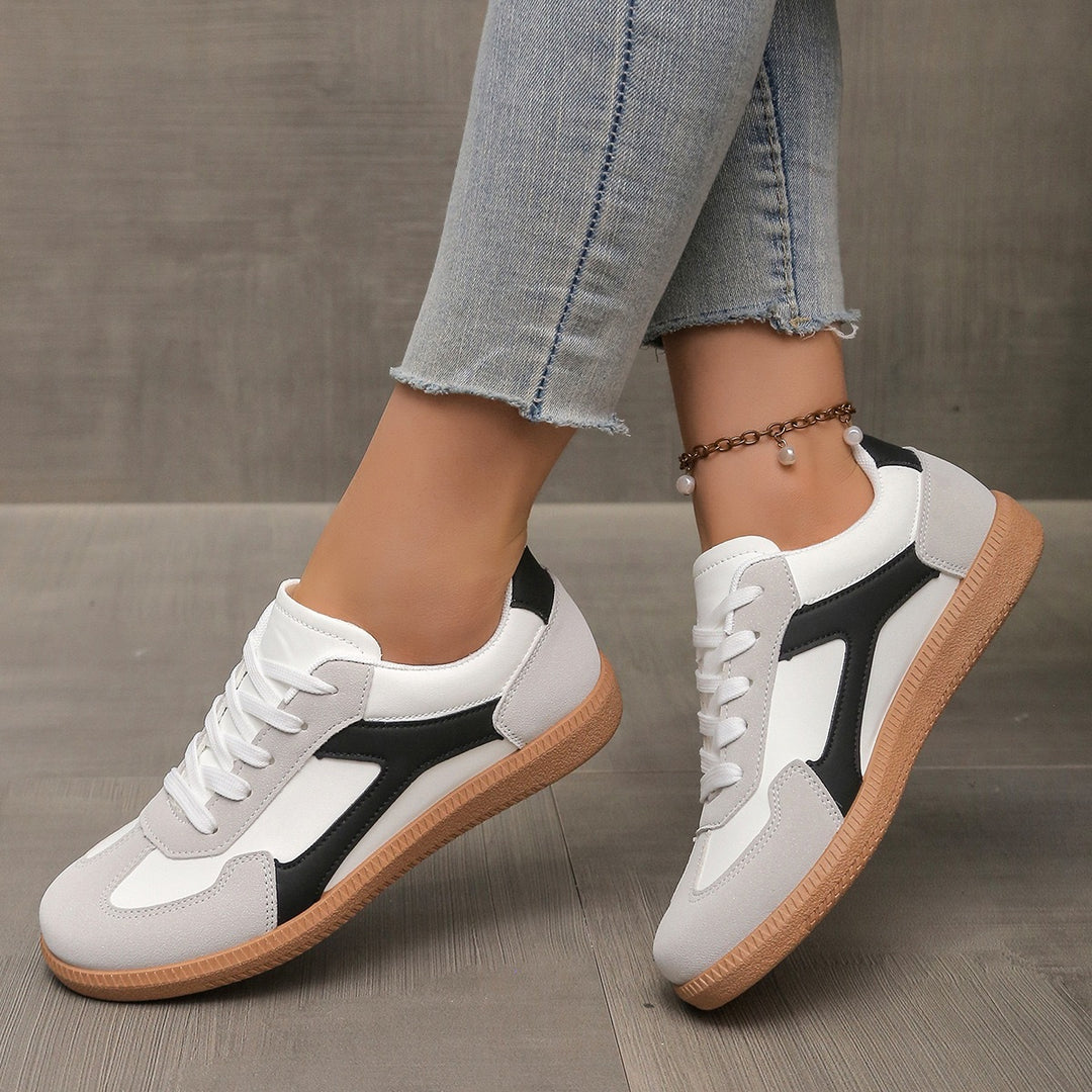 Damen Retro-inspirierte Schnür-Sneaker mit gepolstertem Komfortfußbett Shop Nory