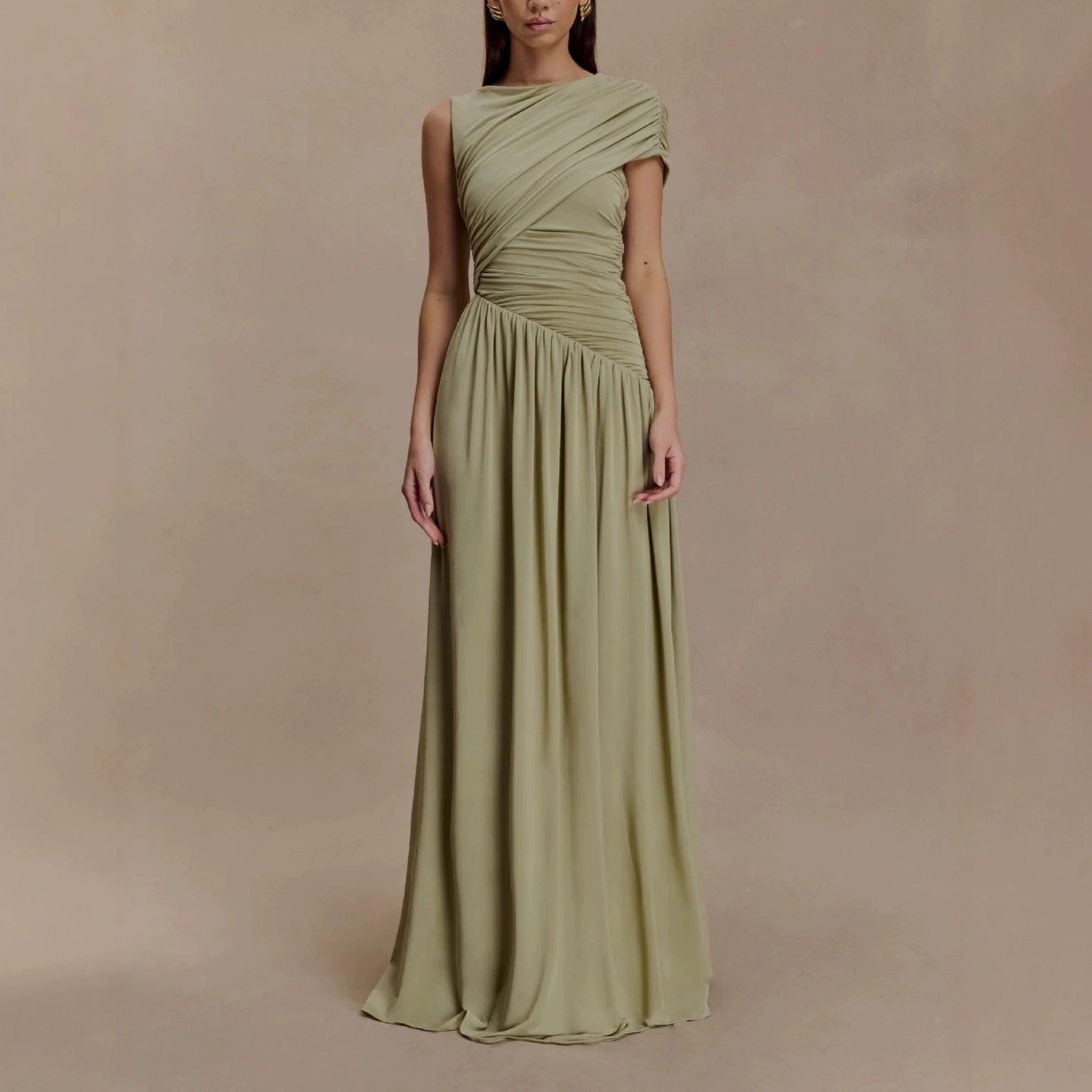 Damen Elegantes Abendkleid mit asymmetrischen Rüschendetails