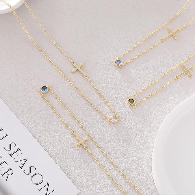Damen Halskette mit elegantem Kreuz und funkelndem Rubin Shop Nory