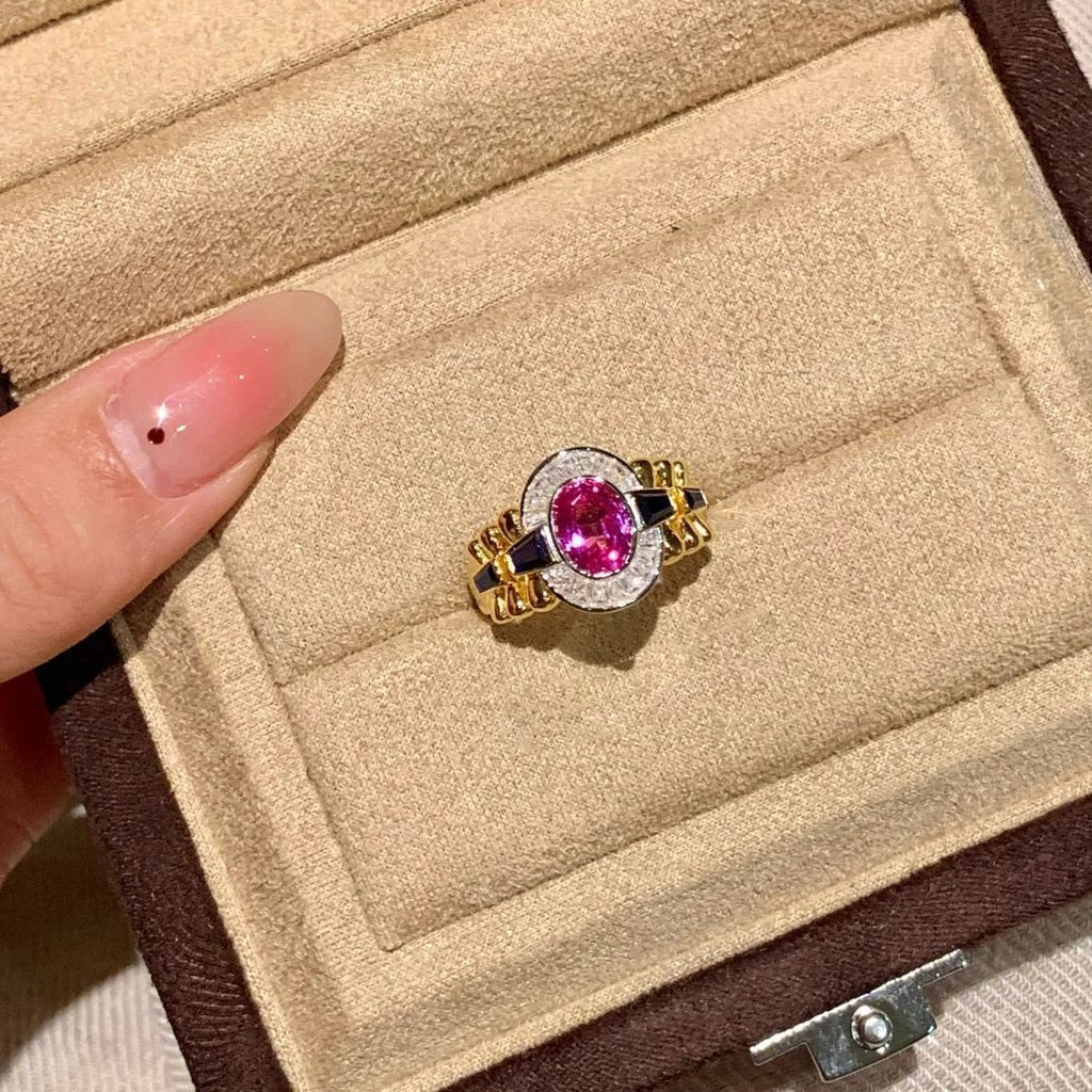 Damenring mit prächtigem ovalen pinken Edelstein und funkelnden Zirkonia Shop Nory