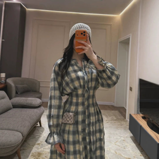 Damen Maxikleid im Karierten Hemdblusenstil mit Taillengürtel und Rüschenmanschetten Shop Nory