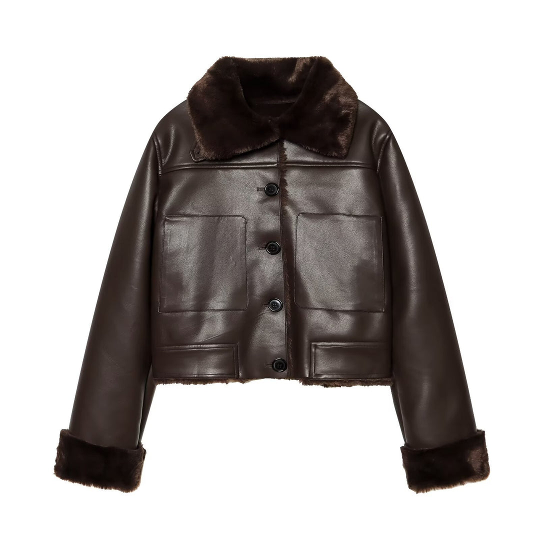 Damen Kurzjacke in Lammfell‑Optik mit Pelzkragen, aufgesetzten Taschen und Knopfleiste Shop Nory