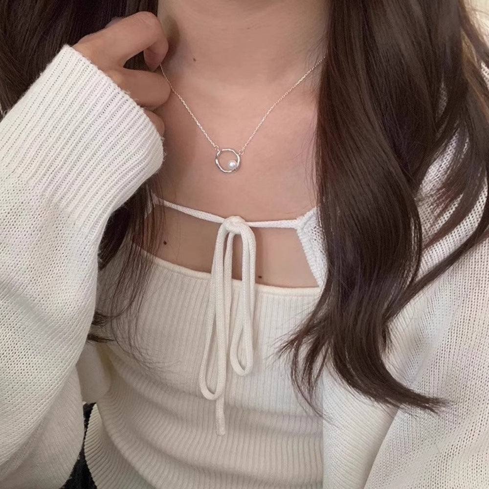 Damen Halskette mit elegantem Zirkonanhänger im modernen Design Shop Nory