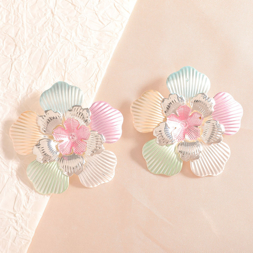 Damen Blumenohrringe mit filigranem Design und glänzenden Akzenten Shop Nory