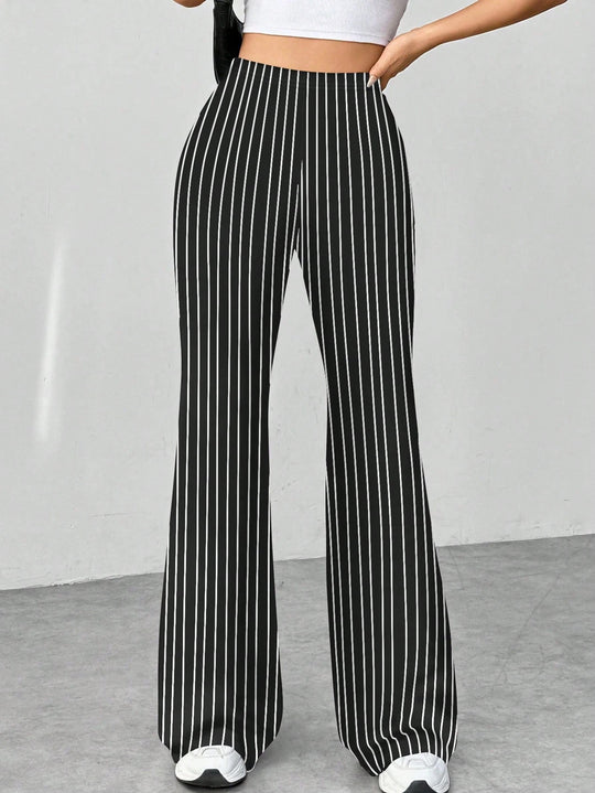 Damen Hochgeschnittene Schlaghose aus Stretch-Feinstrick Shop Nory