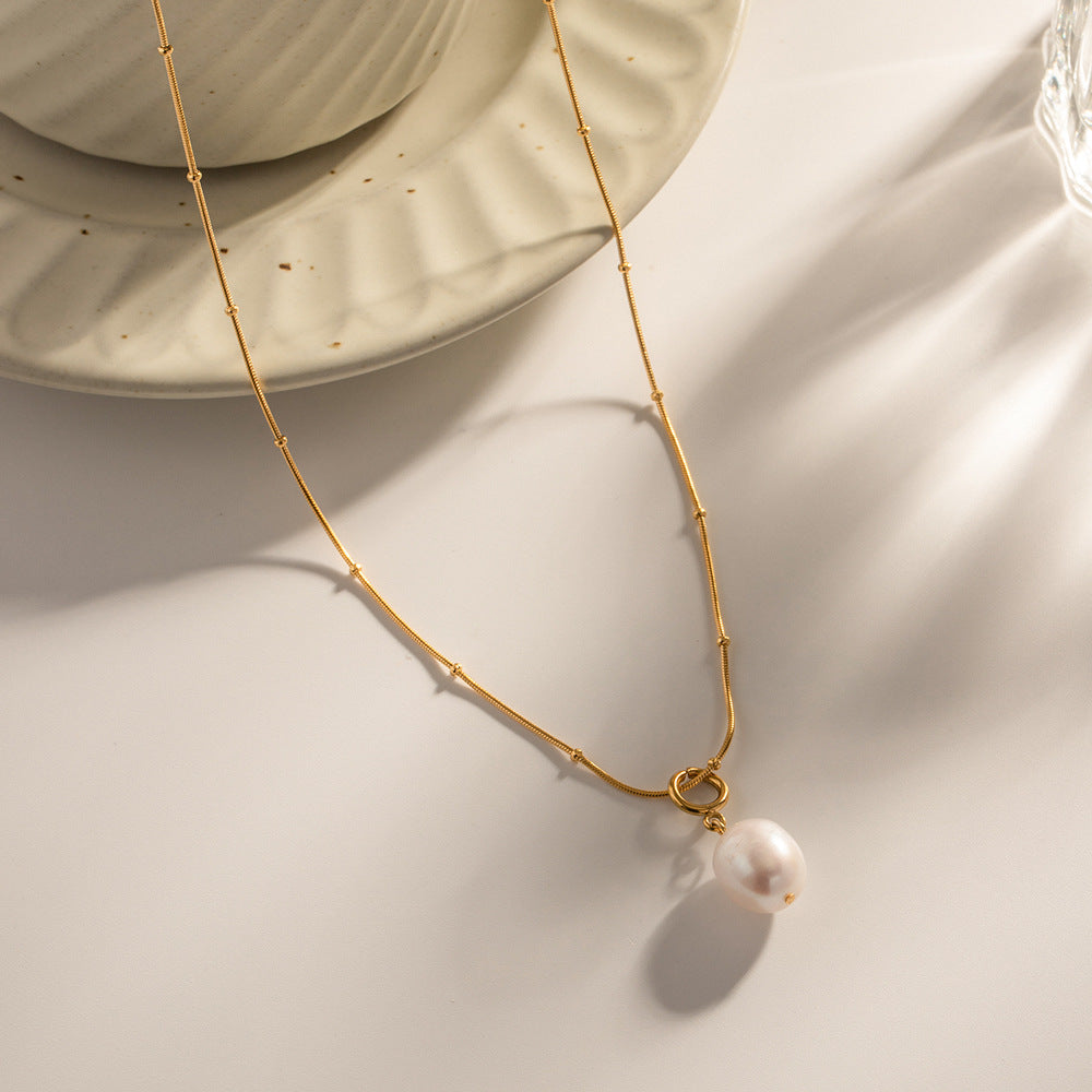 Damen Halskette mit eleganten Perlenanhänger und hochwertiger Edelstahlverarbeitung Shop Nory