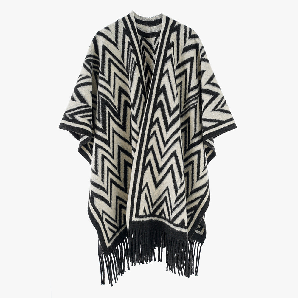 Damen Großer Fransenponcho im Oversize‑Cape mit geometrischem Zickzack‑Jacquard Shop Nory