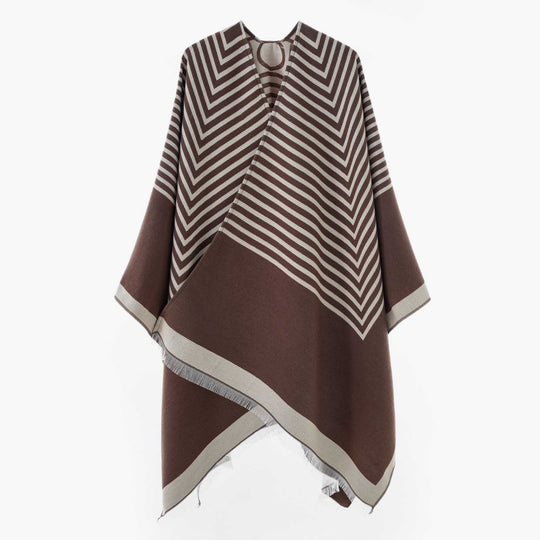 Damen Chevron‑Jacquard Capeponcho mit weitem Fall und Fransen Shop Nory