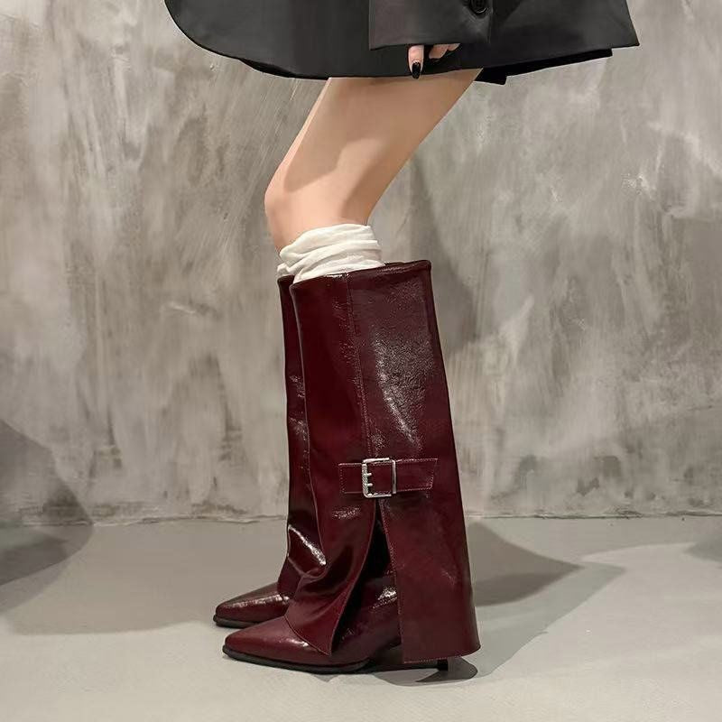 Damen Kniehohe spitz zulaufende Lederstiefel mit seitlicher Deko-Schnalle und sculpted Absatz Shop Nory