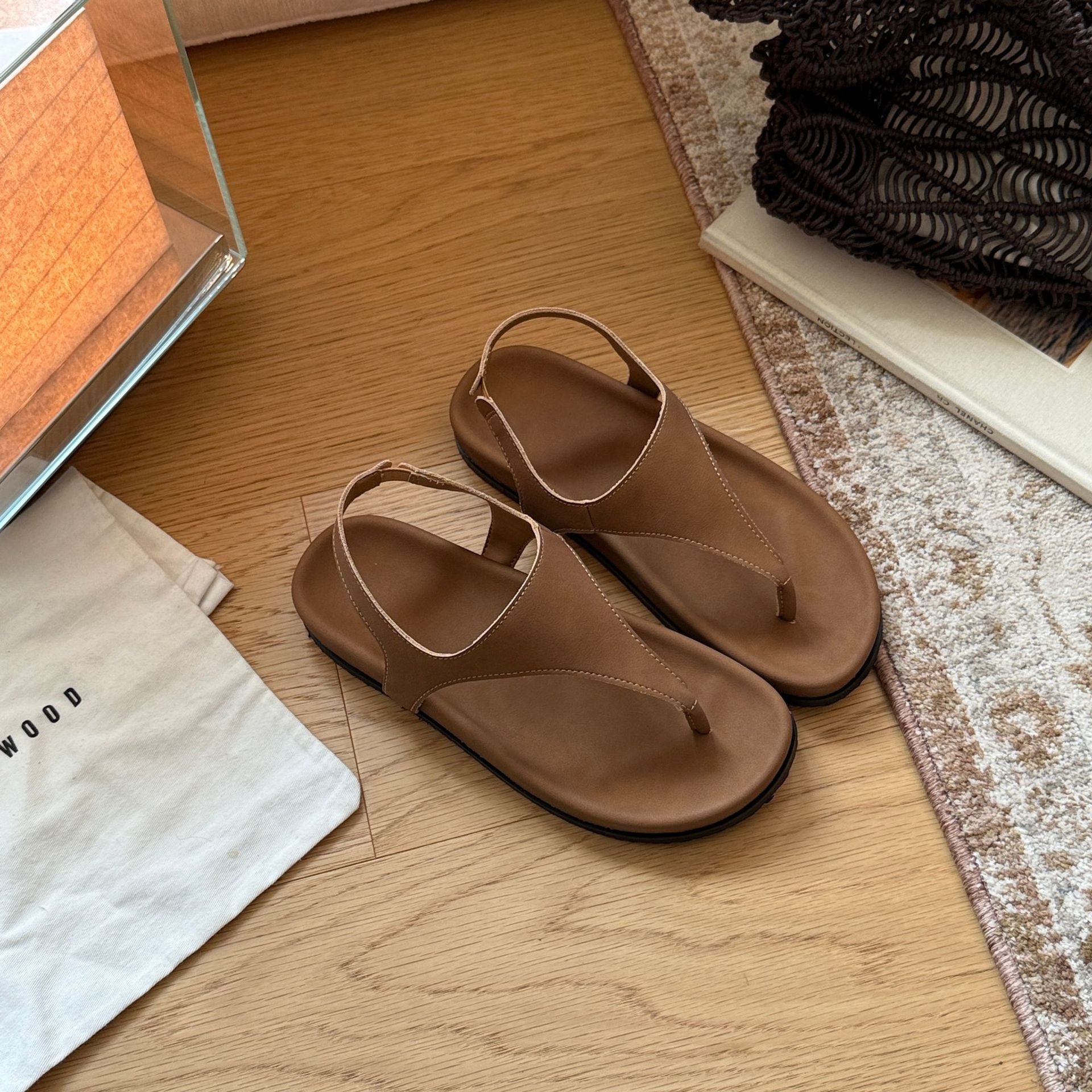 Damen Zehentrenner-Sandalen mit ergonomischer Fußbettgestaltung und komfortabel verstellbarem Riemen