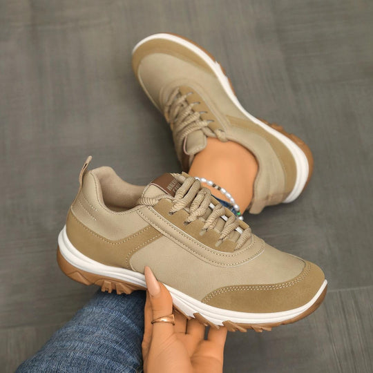 Damen Leichter Walking‑Sneaker mit profilierter Gummisohle und gepolstertem Komfortfußbett Shop Nory