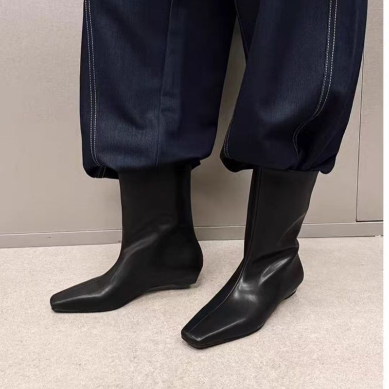 Damen Weiche kniehohe Slouch-Boots mit spitzer Zehenform und ergonomischer Flachsohle Shop Nory