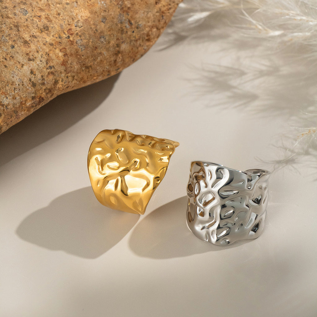 Unisex-Ring mit modernem Wellenmuster aus Edelstahl Shop Nory