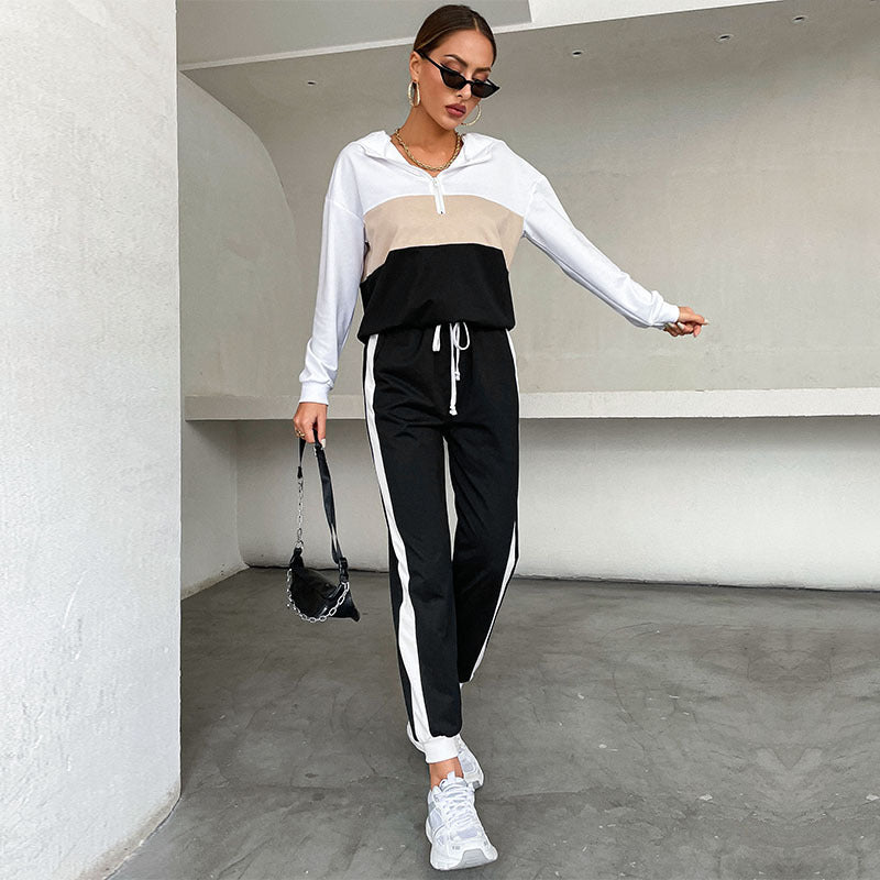 Damen Sportives Jogging-Set mit Kapuze, Tunnelzughose & Seitenstreifen Shop Nory