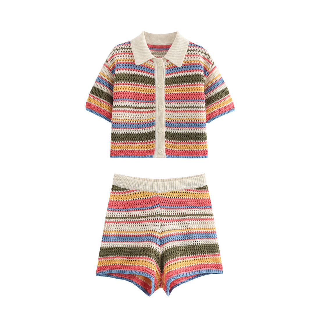 Damen luftige Strickshorts mit buntem Streifenmuster