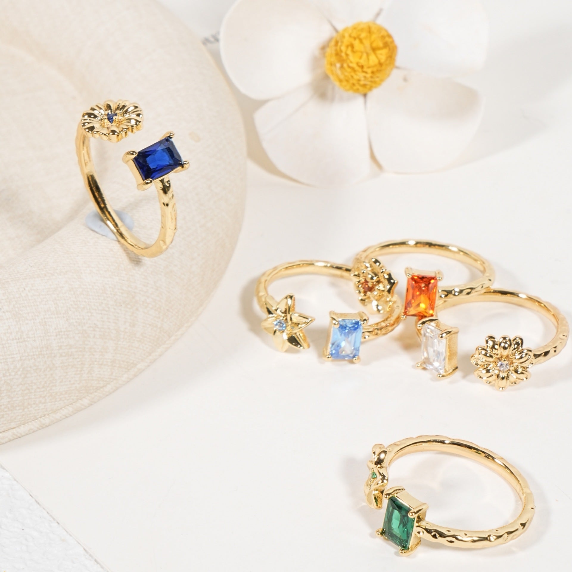 Damen eleganter Ring mit bunten Akzenten Shop Nory