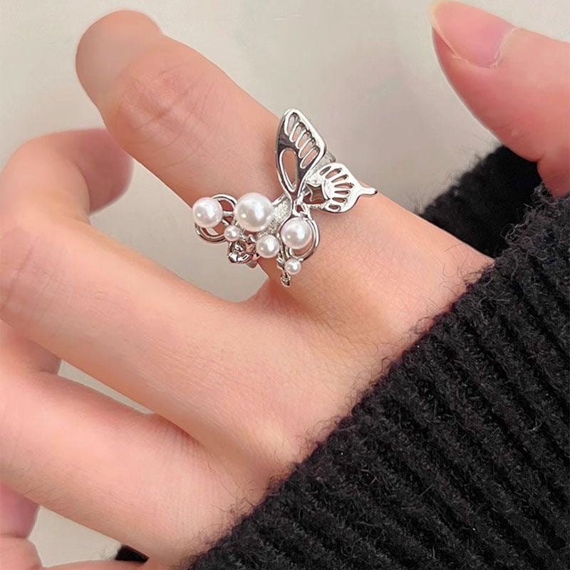 Damen Eleganter und romantischer Ring mit Zierperlen und Schmetterling Shop Nory