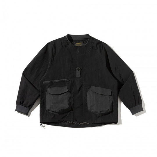 Unisex Kurz geschnittene Boxy-Utility-Überjacke mit Raglanärmeln, aufgesetzten Pattentaschen und Kordelzugsaum Shop Nory
