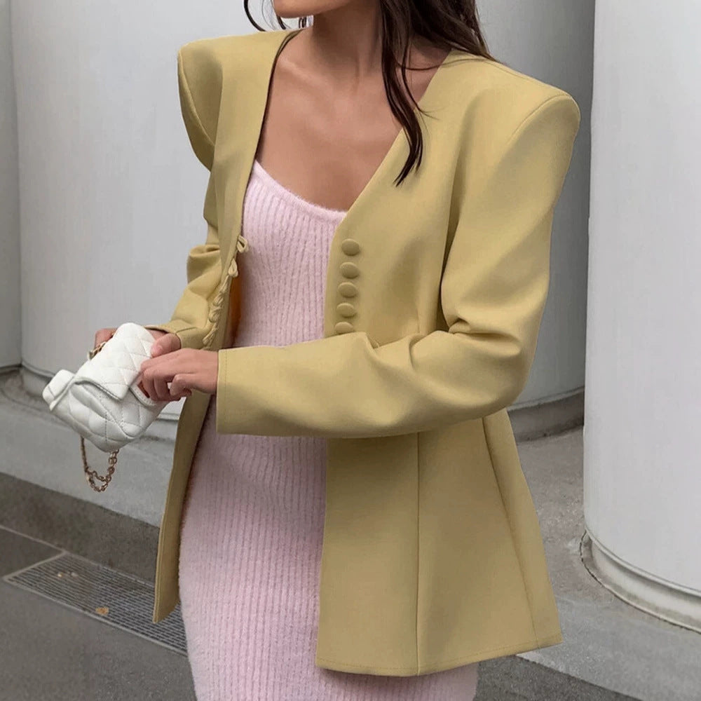 Damen Sculpturaler taillierter Blazer mit markanter Schulterpartie Shop Nory