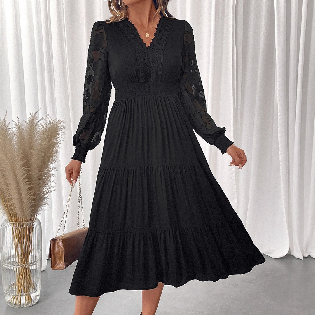 Damen Elegantes Maxikleid mit Spitzendetails Shop Nory