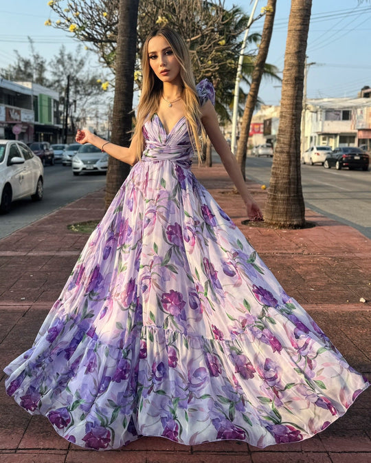 Damen Maxikleid mit luftigen Rüschendetails und ausgefallenem Wickeldesign