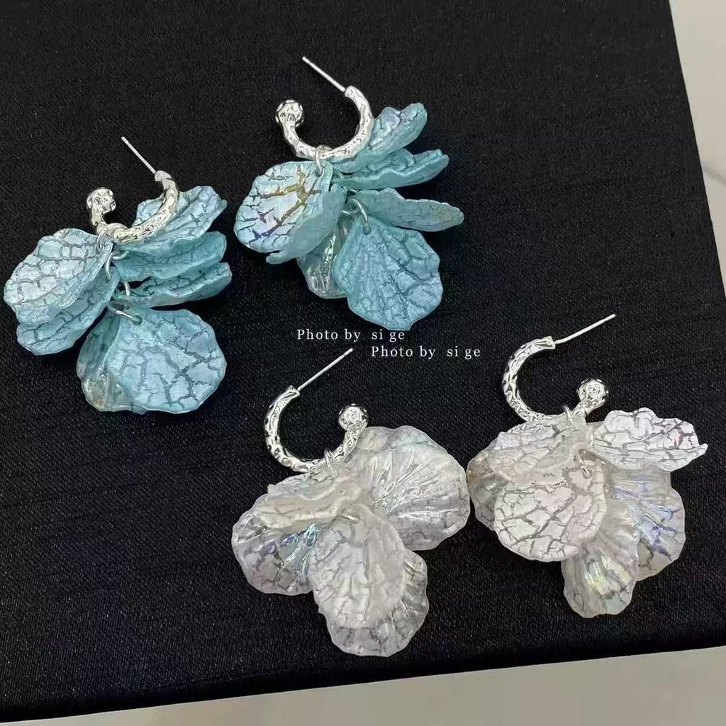 Damen Ohrhänger mit filigranem Blattdesign aus transparentem Material Shop Nory