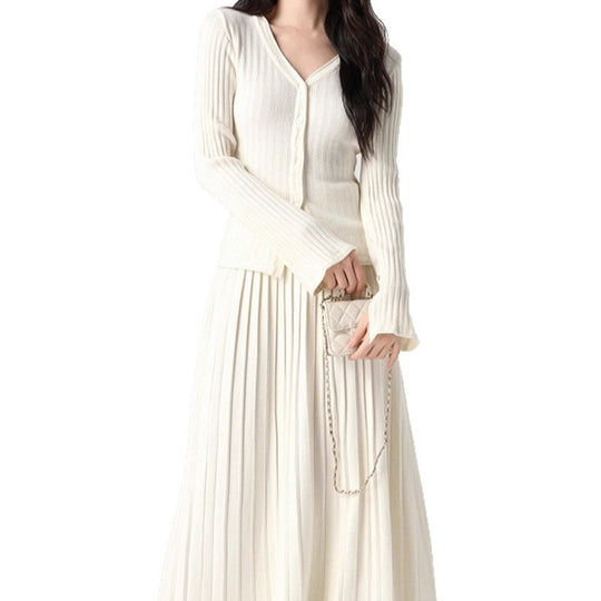 Damen Feines Strick-Set mit V-Ausschnitt Cardigan und plissiertem Maxirock Shop Nory