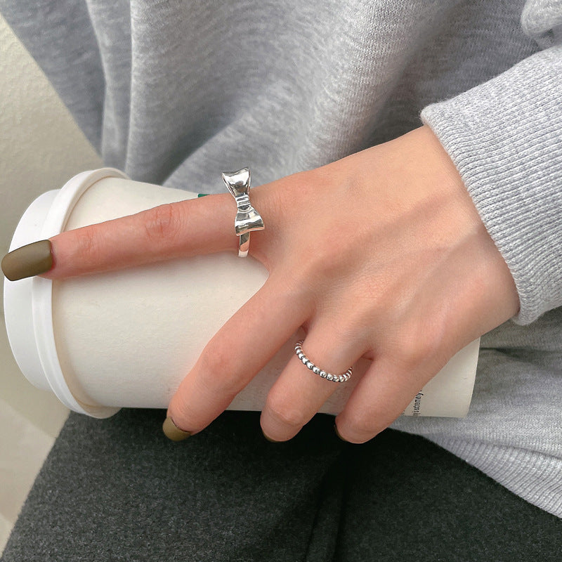 Damenring mit modernem, kugelförmigem Design Shop Nory
