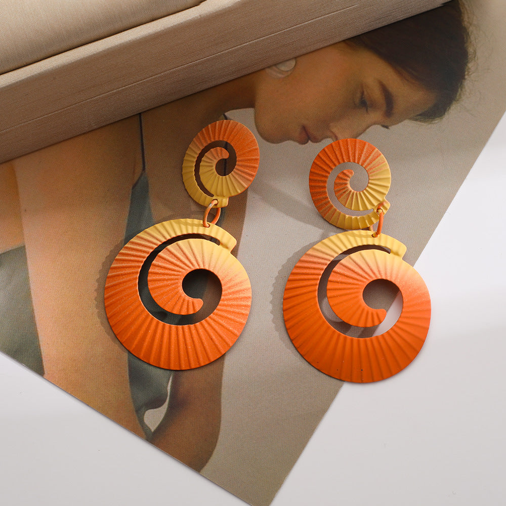 Damen Ohrhänger im anmutigen Spiralmuster Shop Nory
