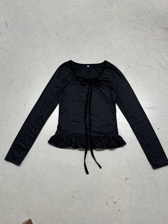 Damen nan tailliertes Longsleeve mit Rüschensaum, Tunnelzug und feinem Punktmuster Shop Nory