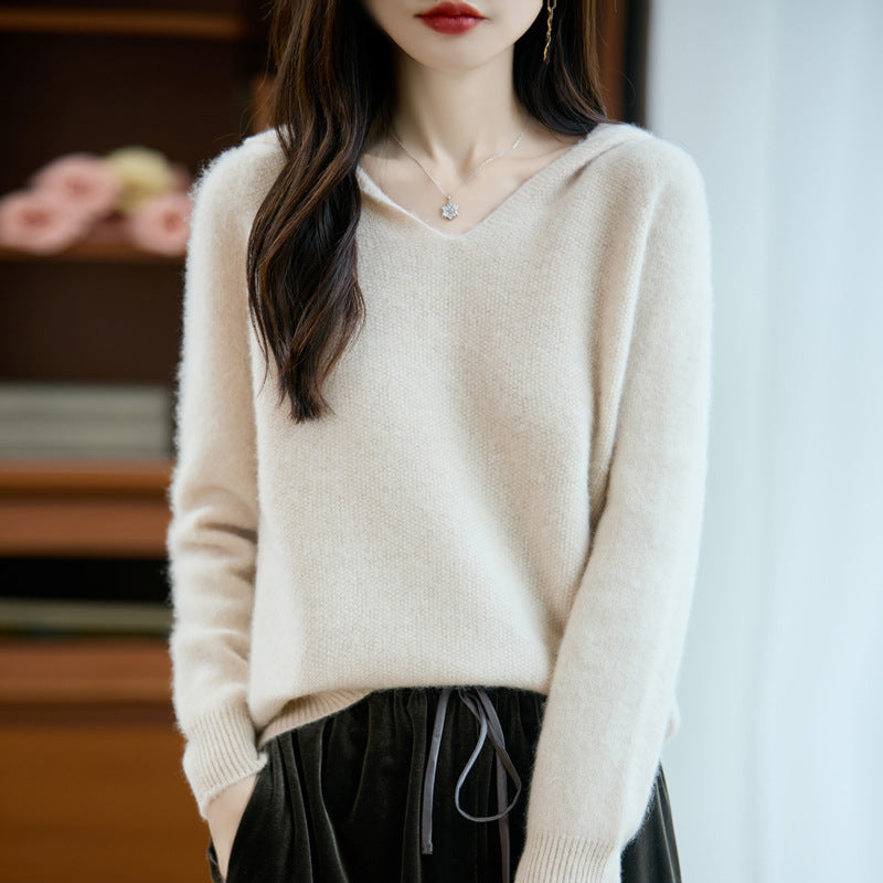 Damen Weicher Mohair‑Optik Kapuzenpullover mit V‑Ausschnitt und geripptem Saum Shop Nory
