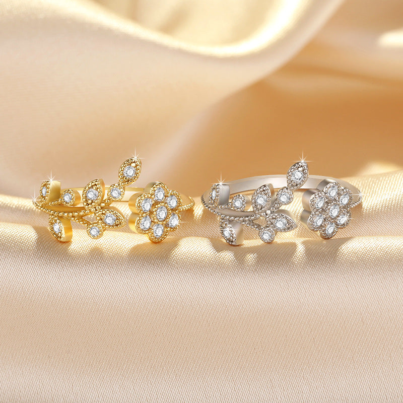Damenring mit floralem Design und funkelnden Zirkonia Shop Nory