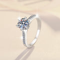 Damen Verlobungsring mit glitzerndem Zirkonia-Besatz Shop Nory